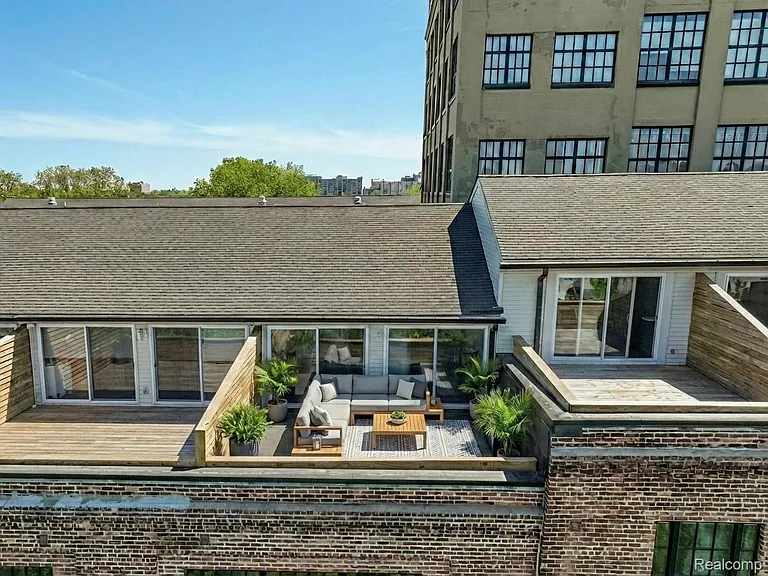 6533 E Jefferson Ave #413W — Photo 37