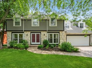 2148 Cherrywood Cir, Naperville, IL 60565