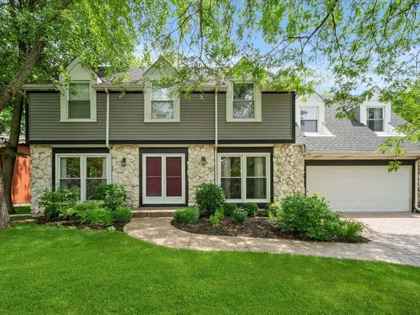 2148 Cherrywood Cir, Naperville, IL 60565