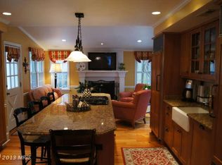 4861 Little Falls Rd, Arlington, VA 22207