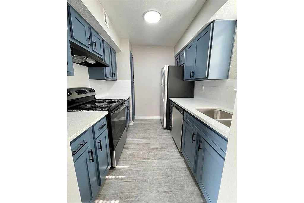 Building Photo - 4400 Memorial Dr #23-1164