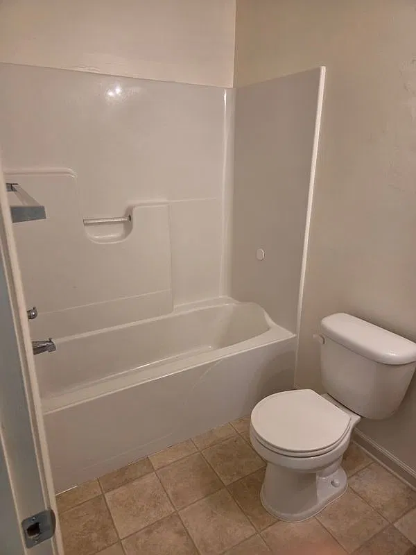 3 bed, 2.5 bath, 1240 sqft, $1,800 — Photo 1