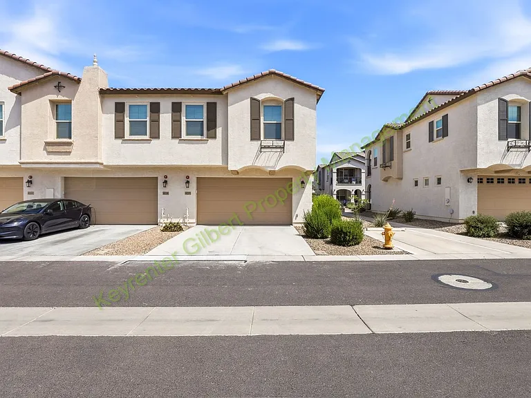 4118 E Brisa Dr — Photo 2