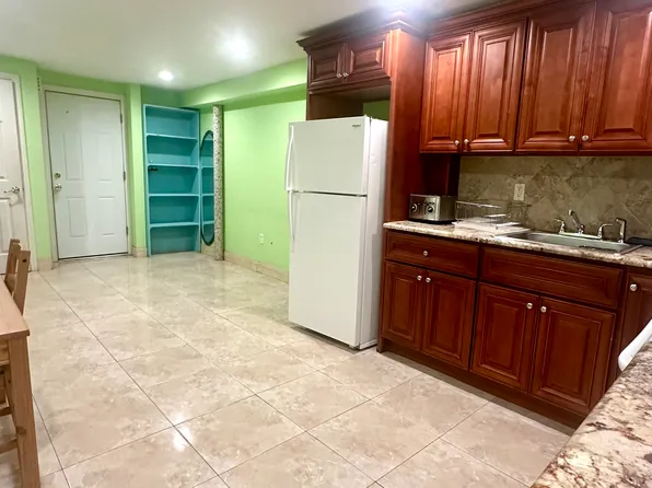 386 Pelton Ave Floor 1, Staten Island, NY 10310