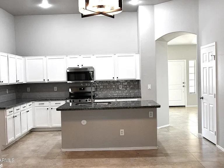 8787 W Gardenia Ave — Photo 21