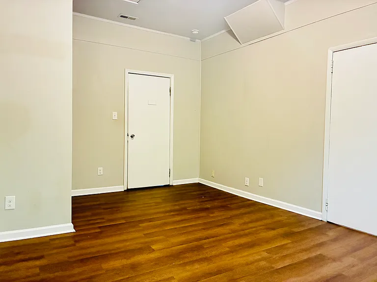 408 Leland St — Photo 16
