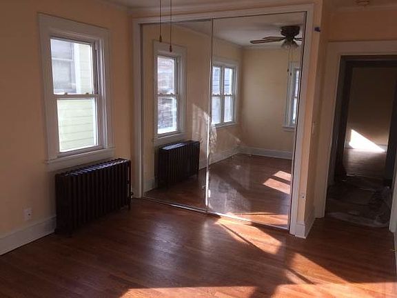 4th image of 49 Park Ave #2