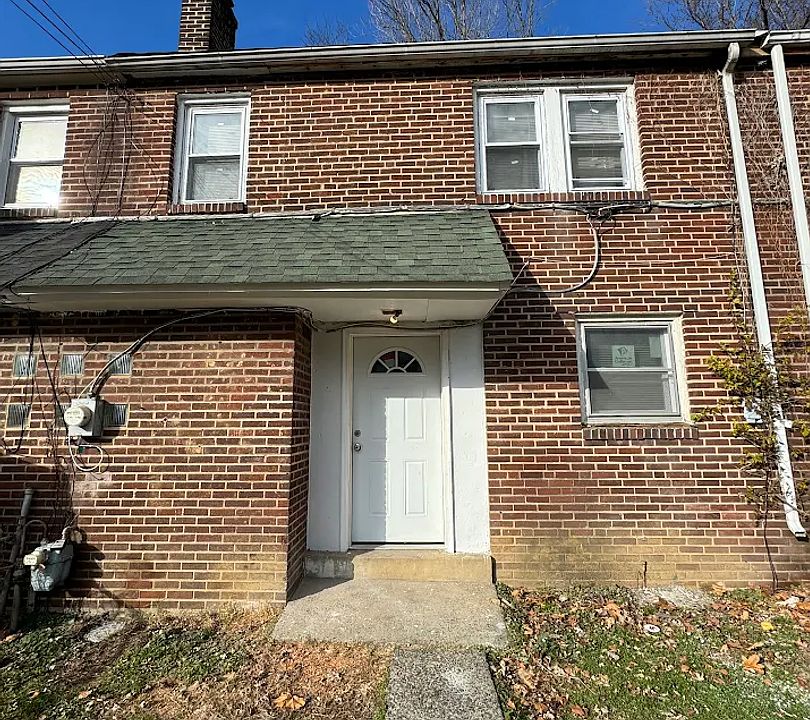 1st image of 2630 McCarey St