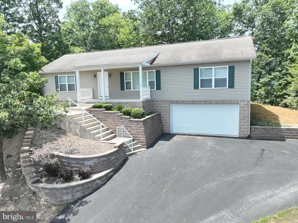 348 Ashland Dr, Ridgeley, WV 26753