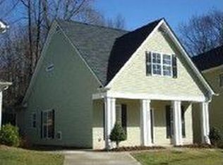 4847 Eaves Ln, Charlotte, NC 28215