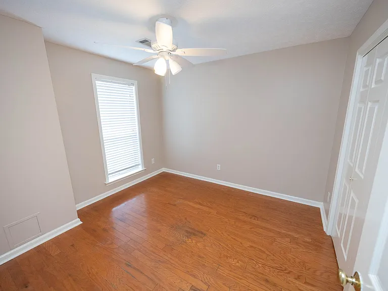 8013 Copperfield Dr — Photo 14