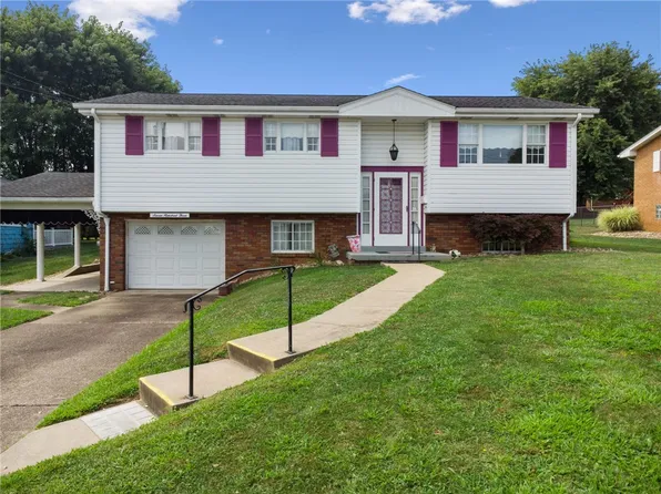 703 Kennedy Dr, Youngwood, PA 15697