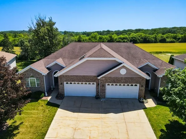 9000 226th Ct Unit 23B, Salem, WI 53168