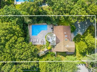 33 Guernsey Ln, East Hampton, NY 11937