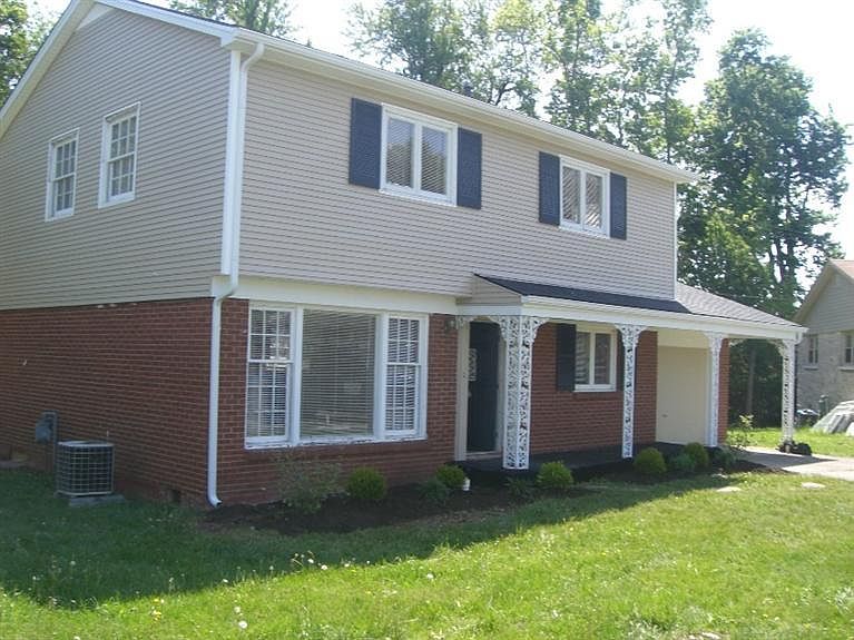 1st image of 1110 Oakwood Dr