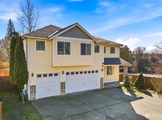 10430 13th Avenue Ct E, Tacoma, WA