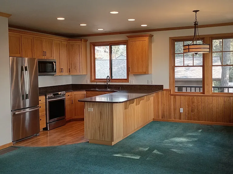 268 Lakeview Dr — Photo 4