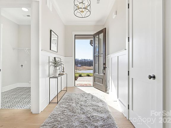 5th image of 278 Sandpiper Dr #7