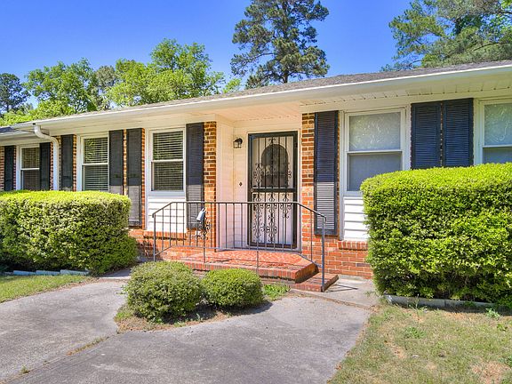4th image of 107 Hillside Ct