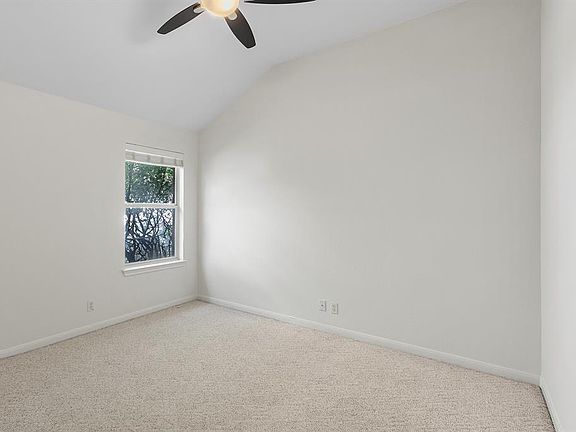 4th image of 1201 Springbrook Rd