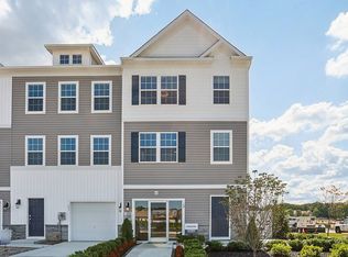 107 Clinton St, Sicklerville, NJ 08081