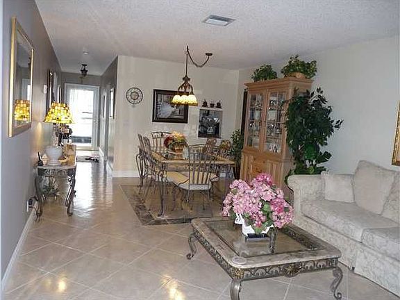 5th image of 2638 Gately Dr E APT 81