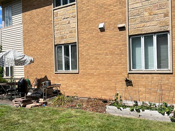 Private Yard with Patio Area/Garden