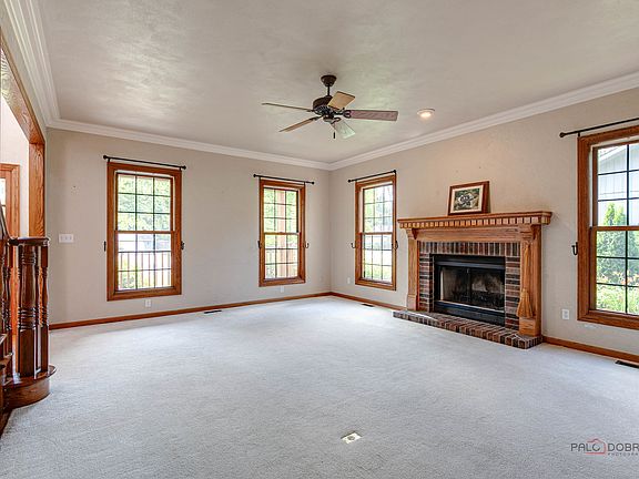 5th image of 520 Holdridge Ave