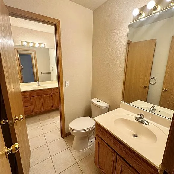2203 E Cinnamon Way — Photo 9