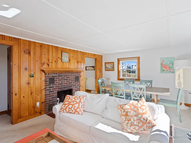 53 Foss Cir — Photo 12