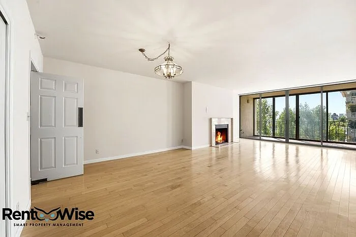 555 Laurel Ave #303 — Photo 7