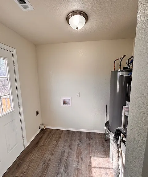 1011 S Sherman St — Photo 15