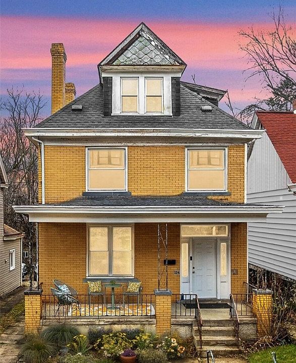 1st image of 124 Parkfield St