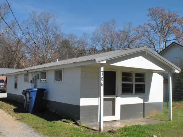 706 2nd St NE, Jacksonville, AL 36265