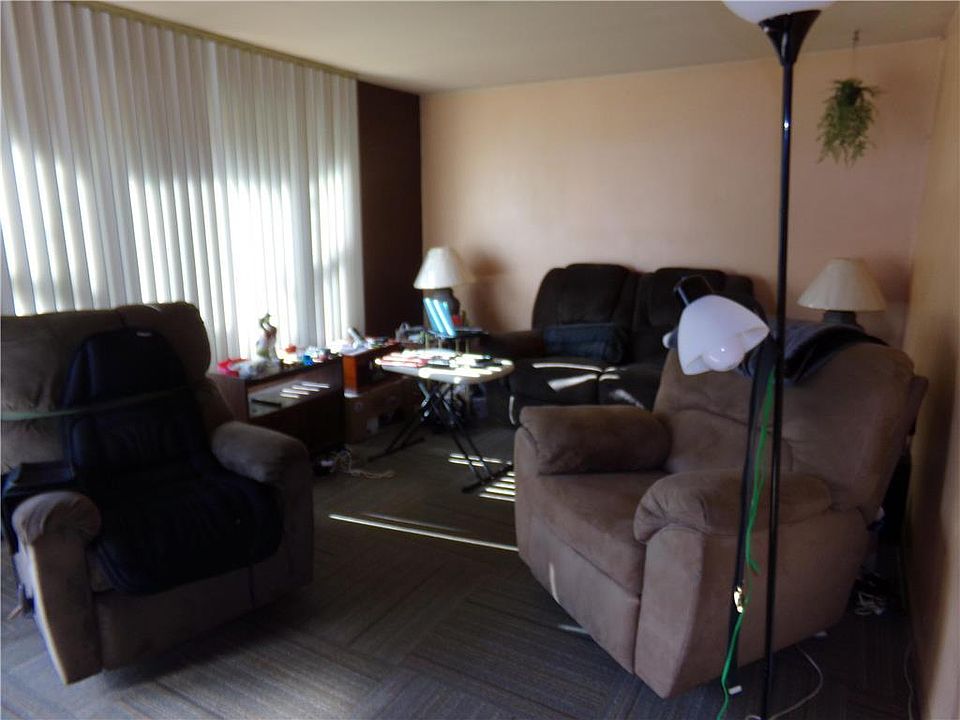 309 Front Ave, Roseto, PA 18013 Zillow