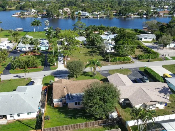 6579 Eastview Drive, Lantana, FL 33462