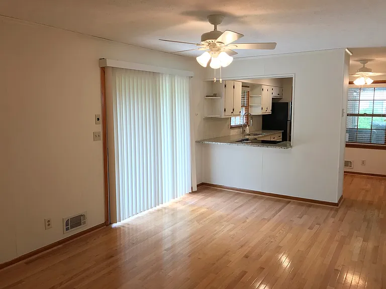 1321 Mary Dale Dr SW — Photo 14