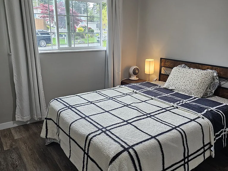 1020 151st Ave SE #1 — Photo 24
