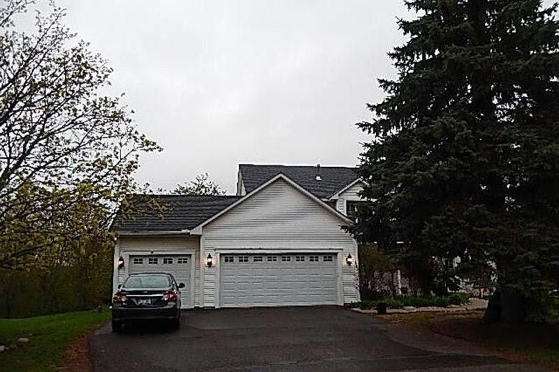 1st image of 7905 Drake Rd