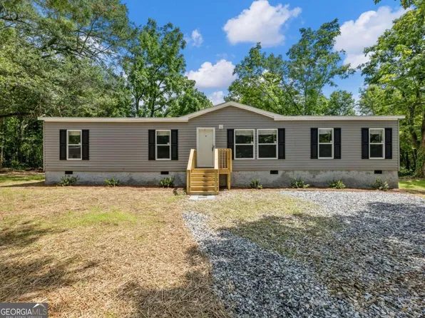 3230 Hall Dr, Gainesville, GA 30501