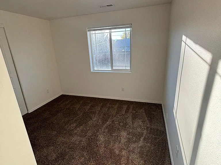 790 NW Green Forest Cir — Photo 13