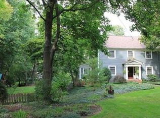 2835 Berkshire Rd, Cleveland Heights, OH 44118