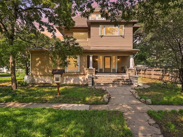 1745 S 11th St, Lincoln, NE 68502