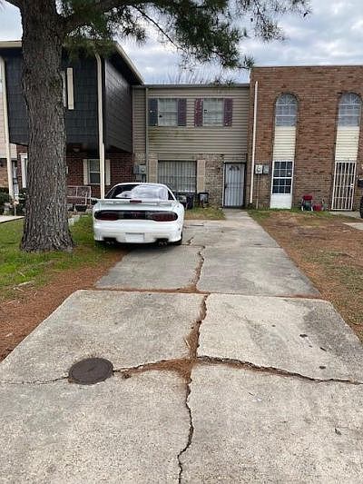 1st image of 7112 Barrington Ct