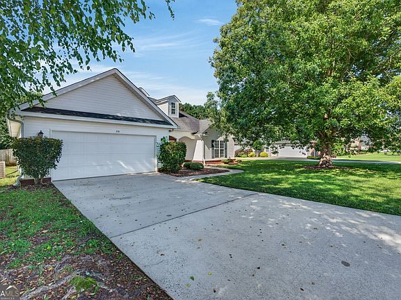 2nd image of 226 Spring Chase Cir