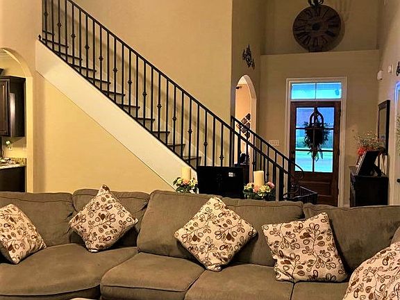 2nd image of 686 Riverwest Cir