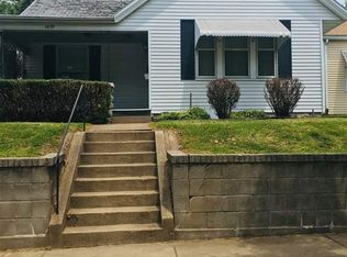 1819 Chestnut St, Quincy, IL 62301