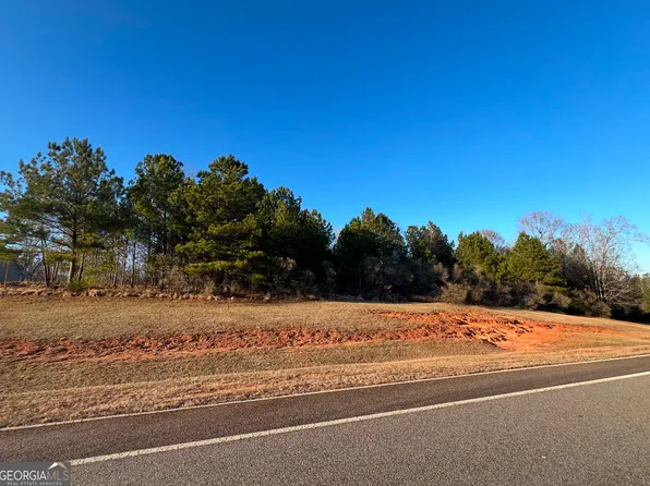 112 Gardens Dr, Forsyth, GA 31029