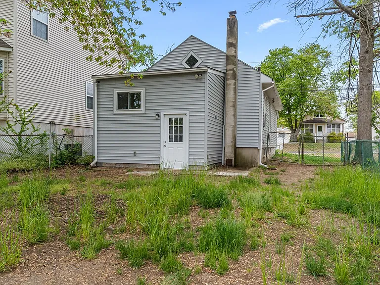 8534 Orchard Ave — Photo 24