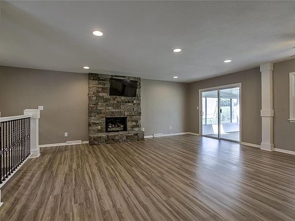 5th image of 3821 Haden Dr